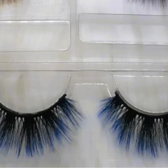 Color lashes - Picture 2 of 2